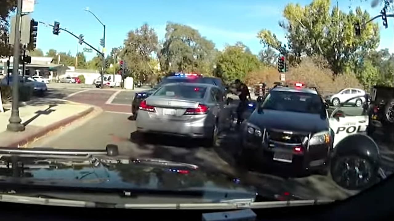 Sentencian a seis años de prisión al expolicía del Área de la Bahía que mató a Laudemer Arboleda