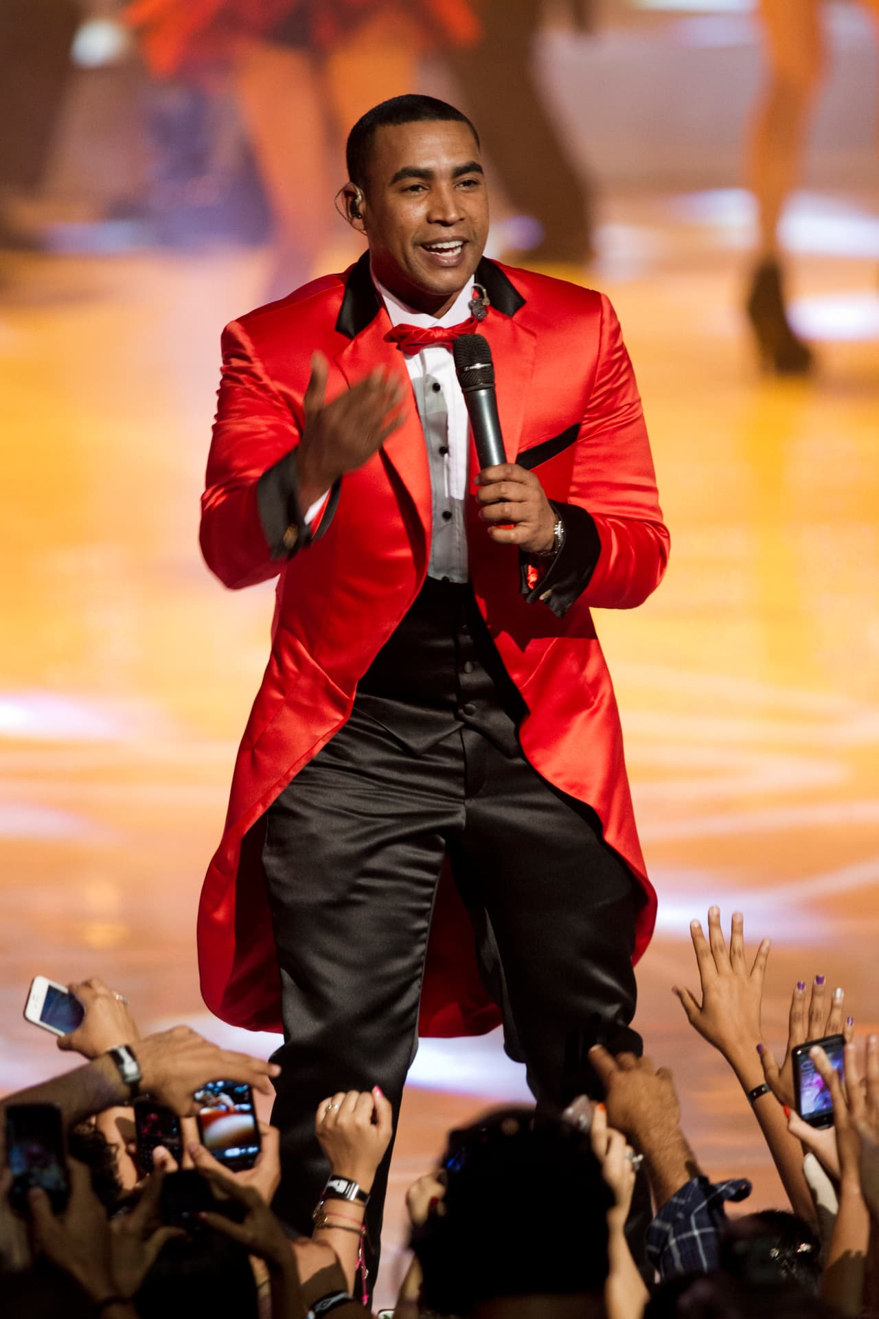 Don Omar también declaró que "no es fácil dejar de ser pastor. Hasta hoy siento que fue una decisión bastante difícil, porque sabes que tienes una responsabilidad con el cielo, que siempre vas a tener que rendirle cuentas a Dios".