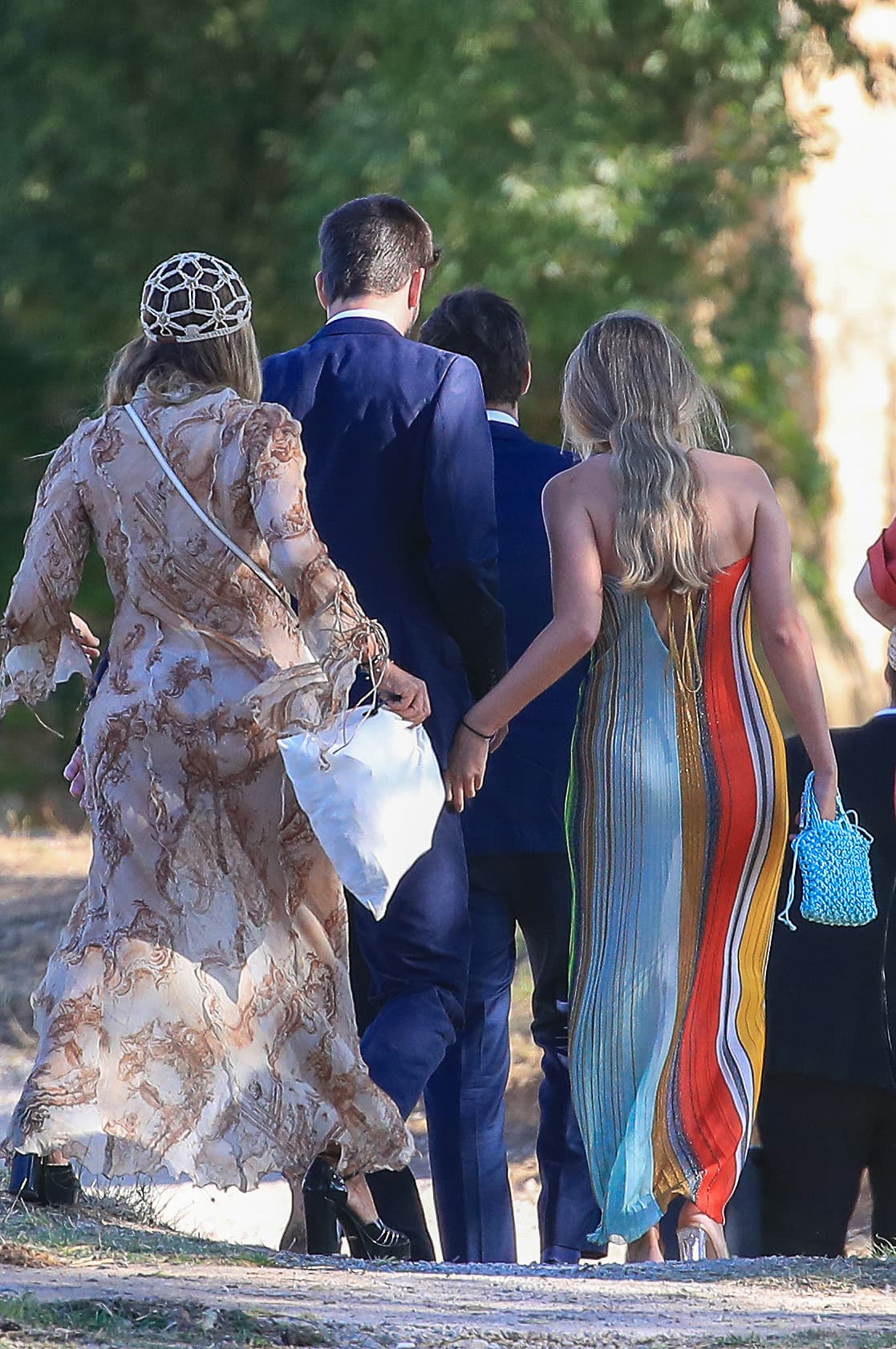 Sin embargo, de acuerdo con una fuente cercana a la joven de 23 años, es mentira y ella se molestó porque en las fotografías exclusivas de la revista ¡Hola! se ve "poco favorecida", reportó el portal Europa Express.
<br>