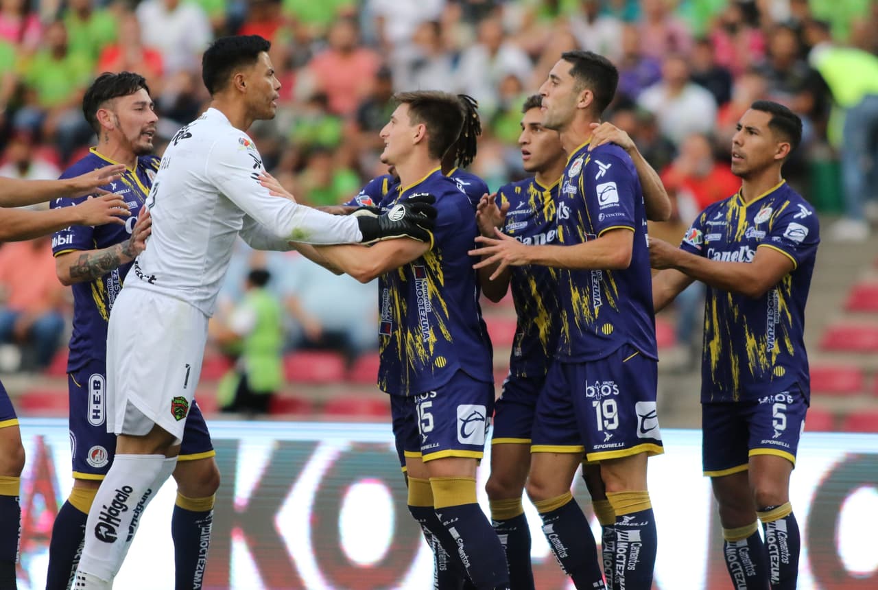 Un gol de Alan Medina al 57’ le permitió a FC Juárez rescatar el empate en casa ante el Atlético San Luis en duelo adelantado de la Jornada 16 del Apertura 2022. Previamente, Sabin Merino había adelantado a los visitantes por la vía de los 11 pasos al 22’.