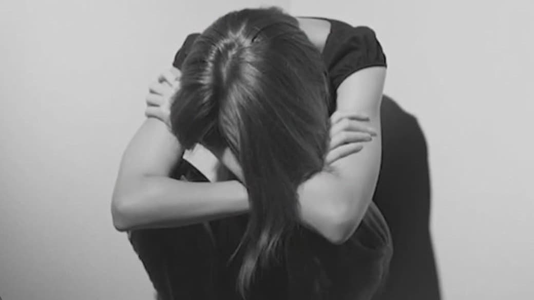 Cada vez son más los casos de violencia doméstica que se registran en Chicago que terminan con la muerte de la víctima. Vivir en una situación así no es fácil para las personas que son agredidas por un abusador; las víctimas primero deben darse cuenta de que esa forma de vida está mal y después buscar ayuda de inmediato.
<br>