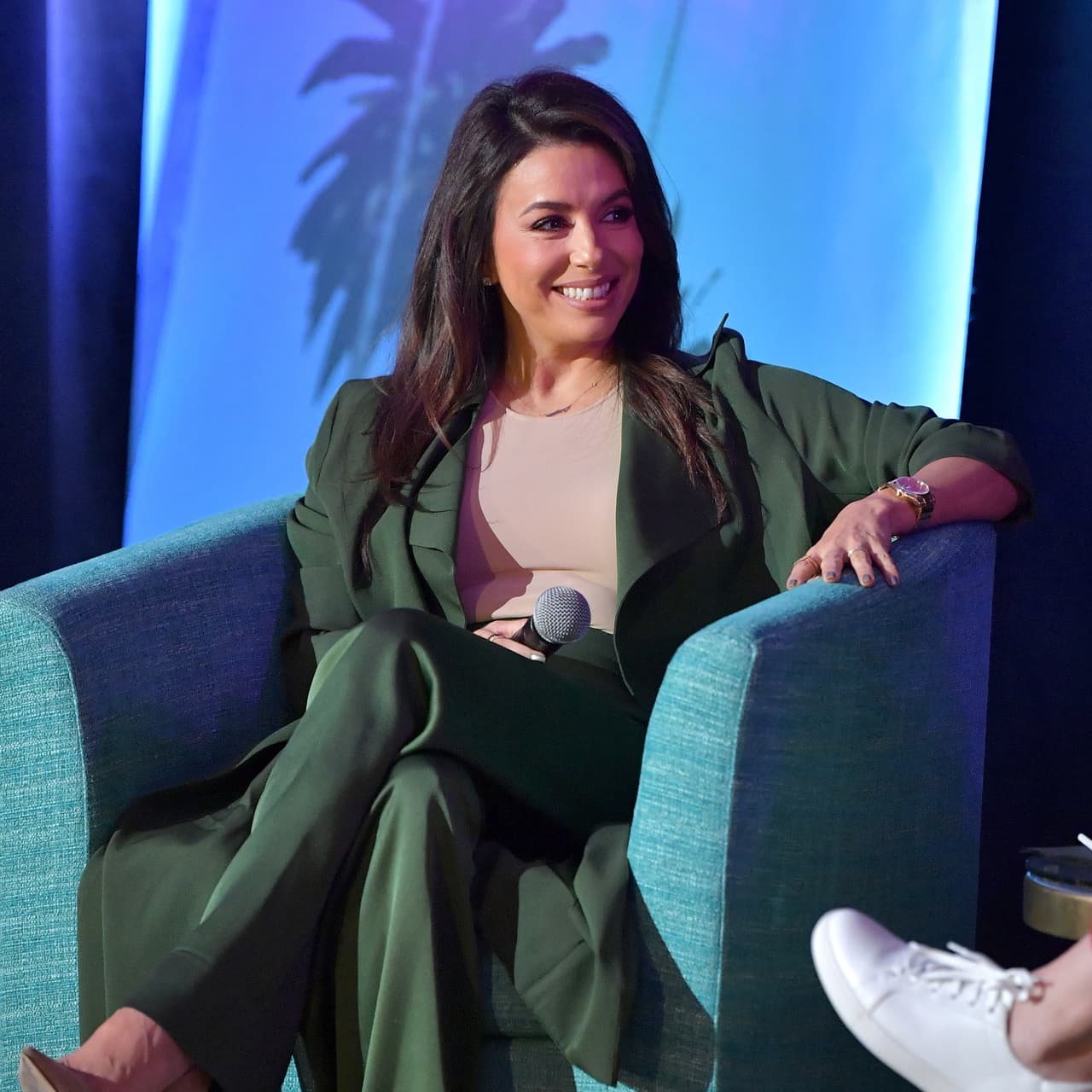 "Hay trabajo que tenemos que hacer y ahora que tengo un niño es más intenso, yo quiero dejar 
<b>un mundo mejor </b>para mi niño y para todos los niños, es lo que más me preocupa en mi mente".