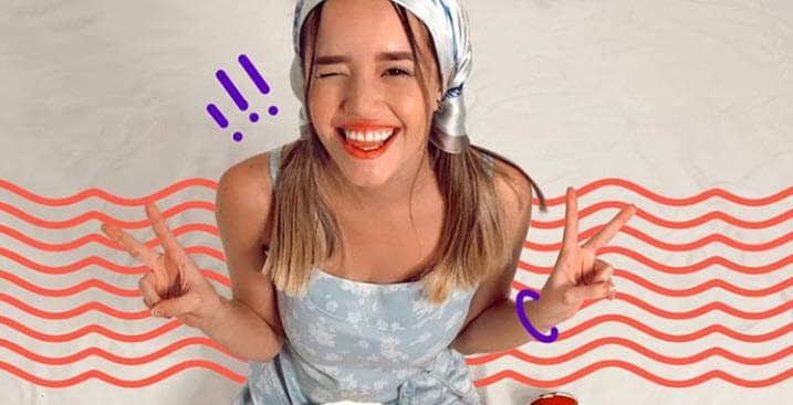 Esto le ha dado la oportunidad de explorar otros vértices creativos: "Decidí pasar mi cuarentena así, me armé un buen spot y me puse a escribir. Creo que es un buen momento para ser creativos y verle las cosas positivas a la situación", 
<b><a href="https://www.instagram.com/p/B-dXVl_nyOX/" target="_blank">escribió en Instagram</a></b> el pasado 1 de abril. 
<br>