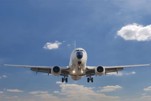 PILOTO DORMIDO EN PLENO VUELO. Un trabajador de la línea aérea Air New Zealand aceptó haberse quedado dormido en un sueño profundo no una vez sino dos veces, mientras estaba a los mandos de un vuelo que partía de Londres con destino a Los Ángeles. Ver toda la información