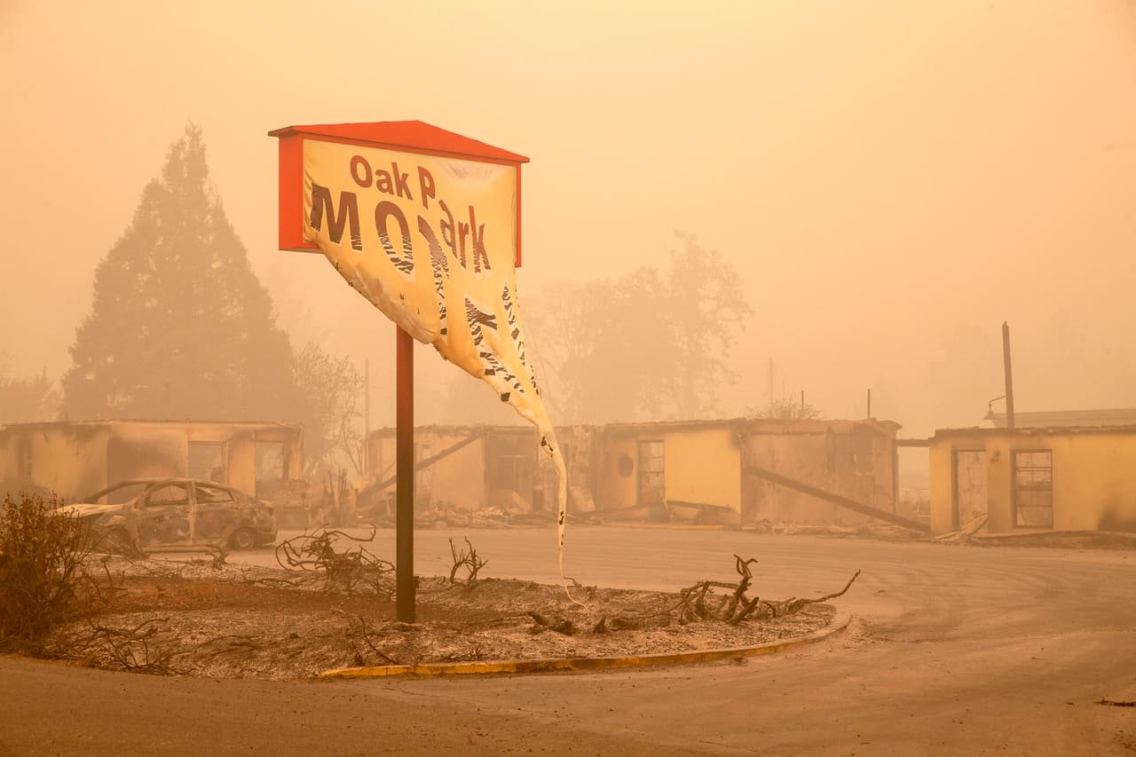 <h3 class="cms-H3-H3">12. Incendios de Oregon de 2020</h3>
<br>
<br>🚒 
<b>Área atacada por el incendio: </b>1 millón de acres. 
<br>
<br>🚒 
<b>Región afectada: </b>Oregon
<br>
<br>🚒
<b> Fecha: </b>Agosto a noviembre de 2020
<br>
<br>🚒 
<b>¿A qué equivale el área devastada por el fuego?</b> A Rhode Island.
<br>