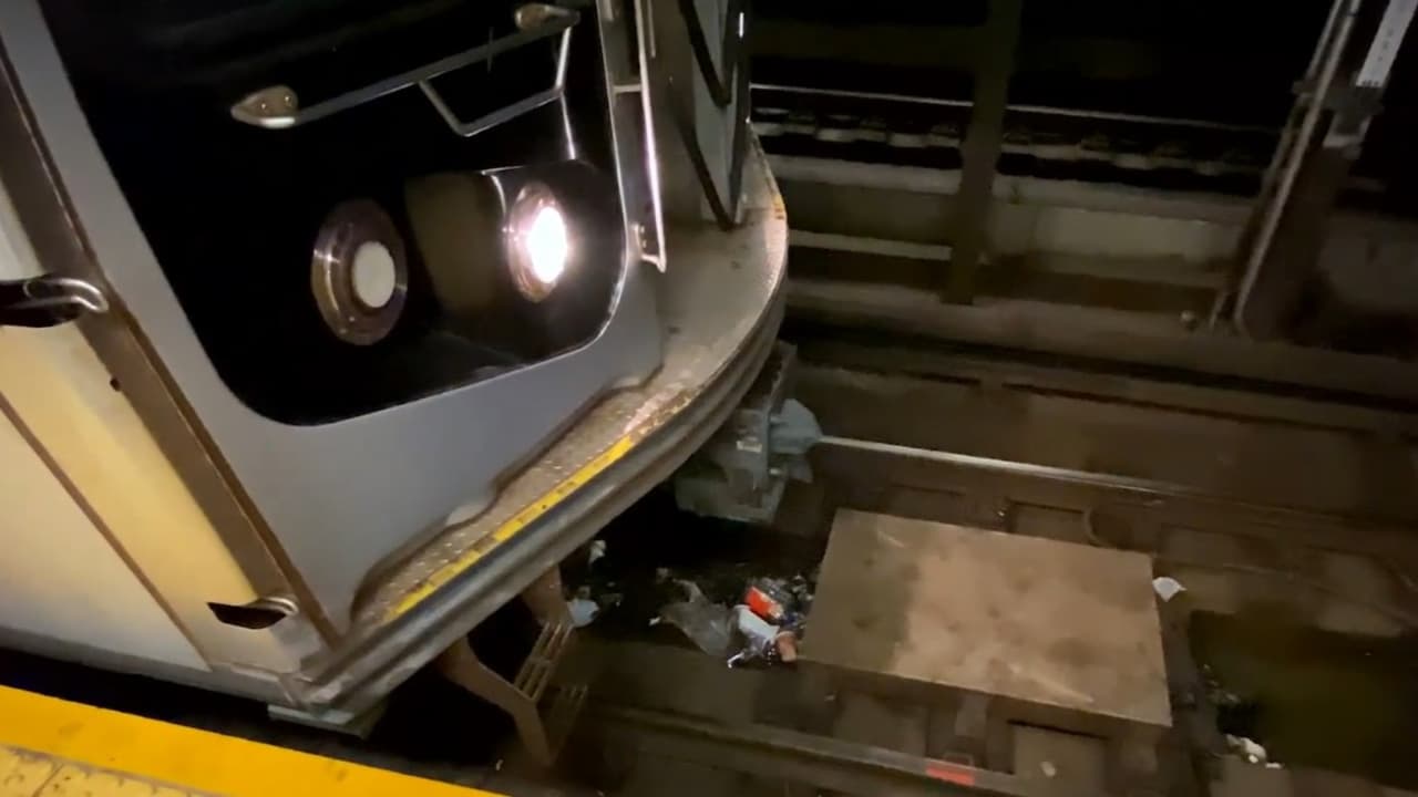 Accidente en vías del subway causa cancelación de servicio en trenes B y Q en Brooklyn