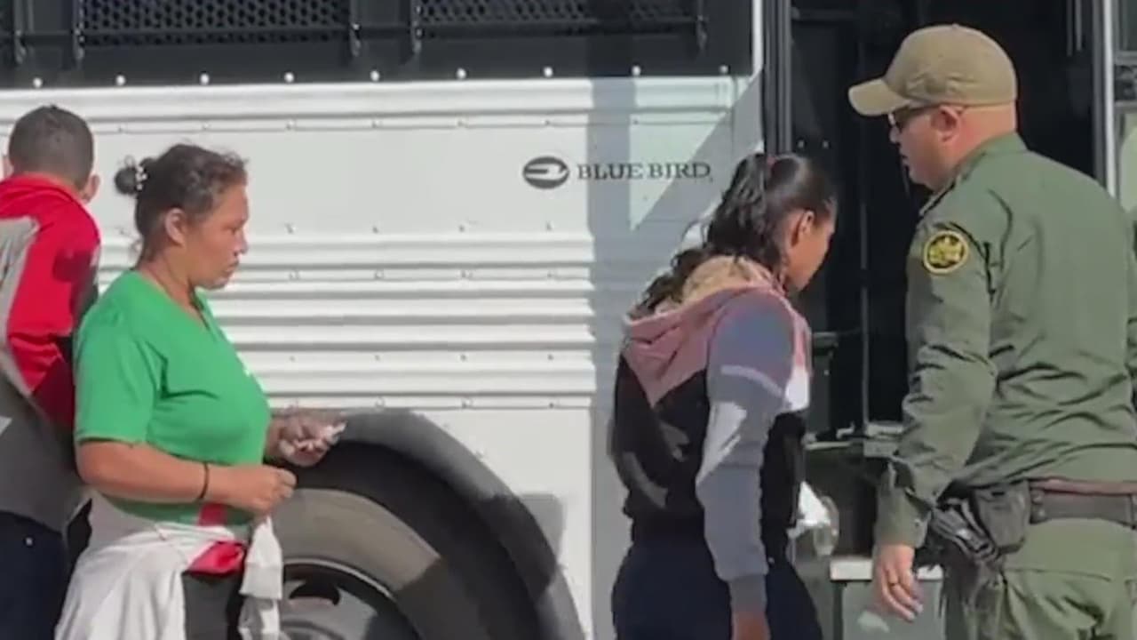 Crece tensión en la frontera por el futuro del Título 42