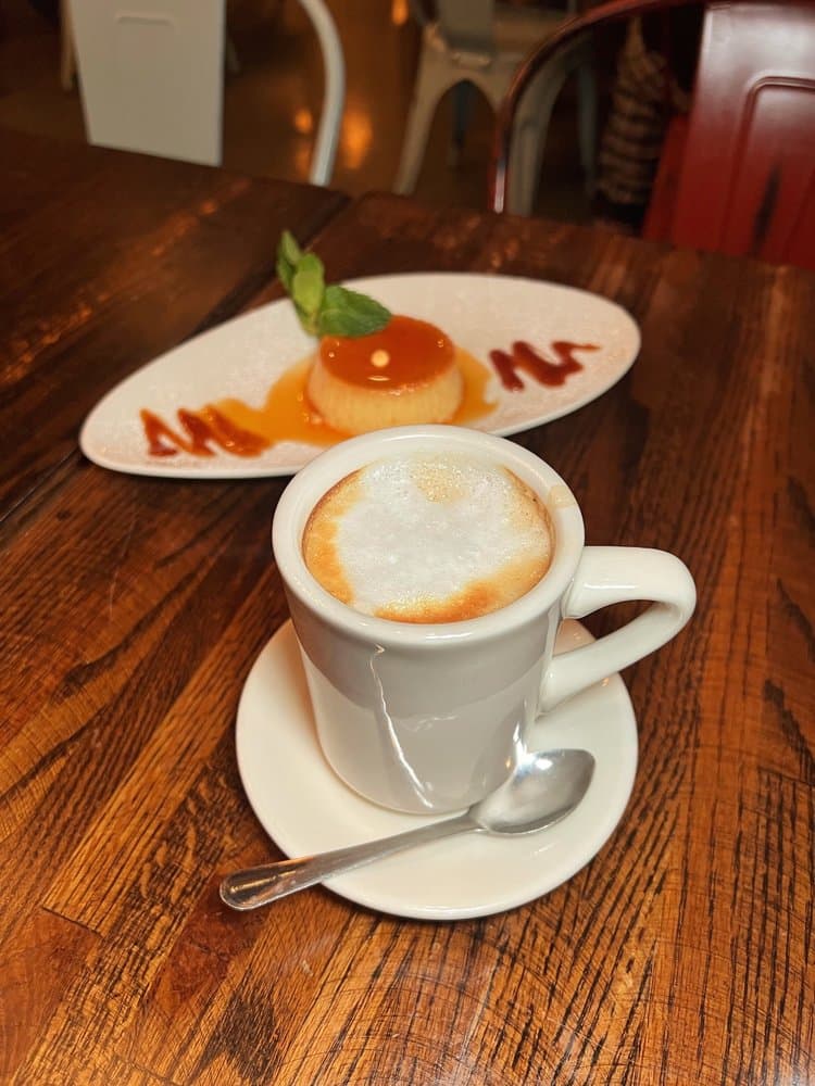 <b>El Super Pan The Battery Atlanta</b>
<br>
<b>Dirección</b>: 455 Legends Pl, Ste 862. Atlanta, GA
<br>
<b>Teléfono</b>: (404) 521-6500
<br>
<b>Sitio web</b>: 
<a href="https://www.elsuperpan.com/new-battery">https://www.elsuperpan.com/new-battery</a> 
<br>
<b><a href="https://www.yelp.com/map/el-super-pan-the-battery-atlanta-atlanta">Cómo llegar</a></b>
<br>
<br>En Yelp, aseguran que son “un lugar que muestra el encanto y los hermosos sabores del Caribe español, desde comida hasta bebidas y hospitalidad”.