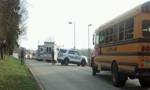 El área fue cerrada por la policía. Foto tomada de Twitter.