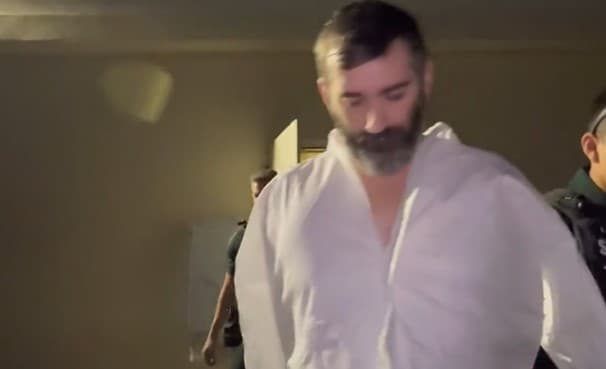 Stephan Sterns, dijeron las autoridades, empezó a mostrar 
<b>resistencia a cooperar </b>con la investigación.