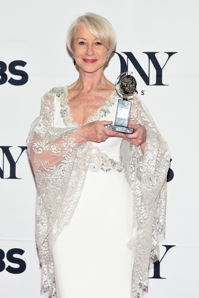 Precisamente ese tipo de detalles en la cintura realzan el busto.