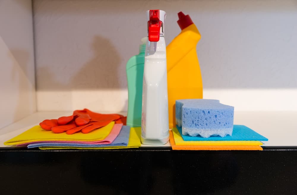 ¿Tienes estos productos en tu hogar? conoce cómo guardarlos para evitar accidentes en niños