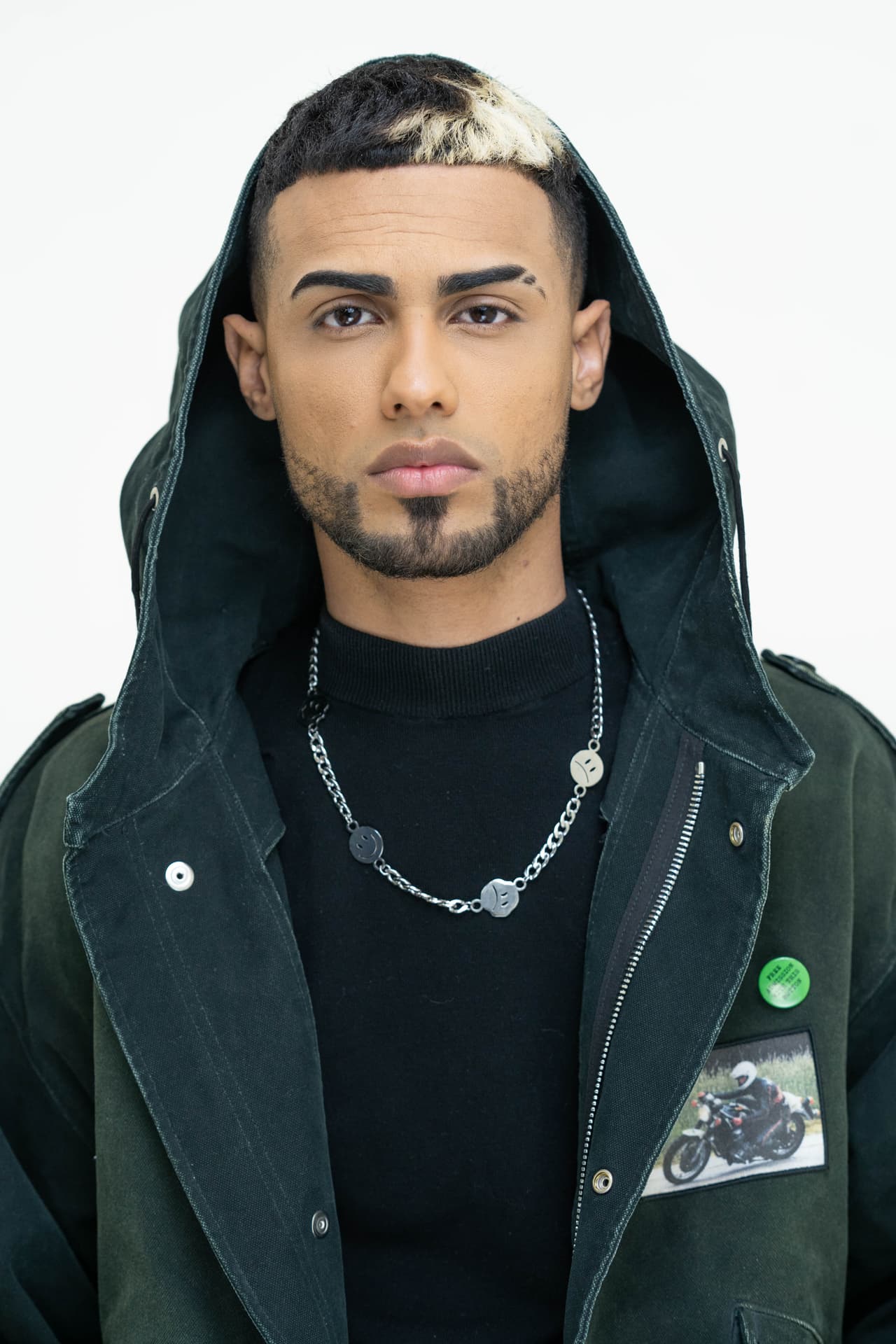 La categoría de La Nueva Generación Masculina también da la bienvenida en Premios Juventud 2021 a 
<b>Jay Wheeler</b>, quien ya había participado en el preshow de la edición del 2020.