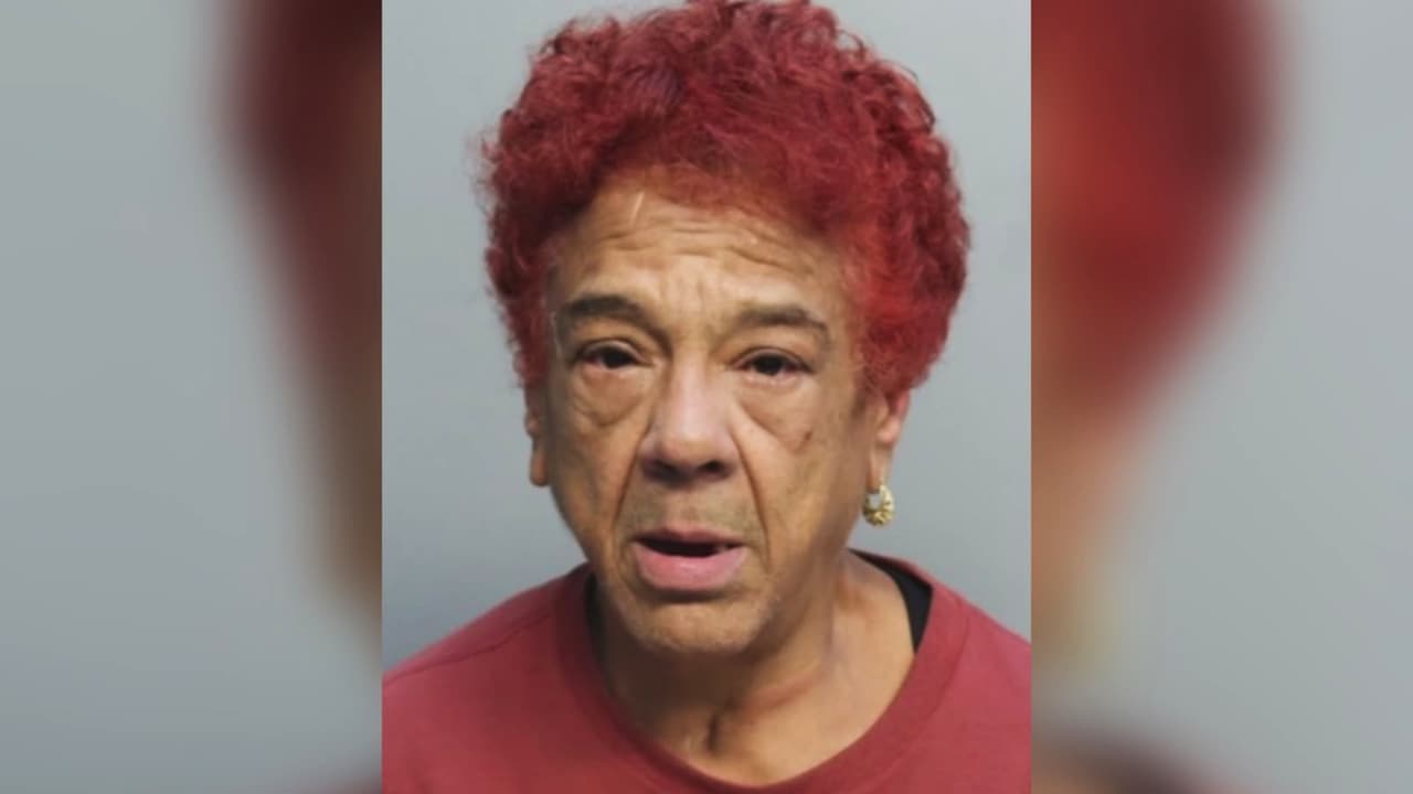 Arrestan a una mujer de 64 años acusada de abusar sexualmente de un menor en la Pequeña Habana