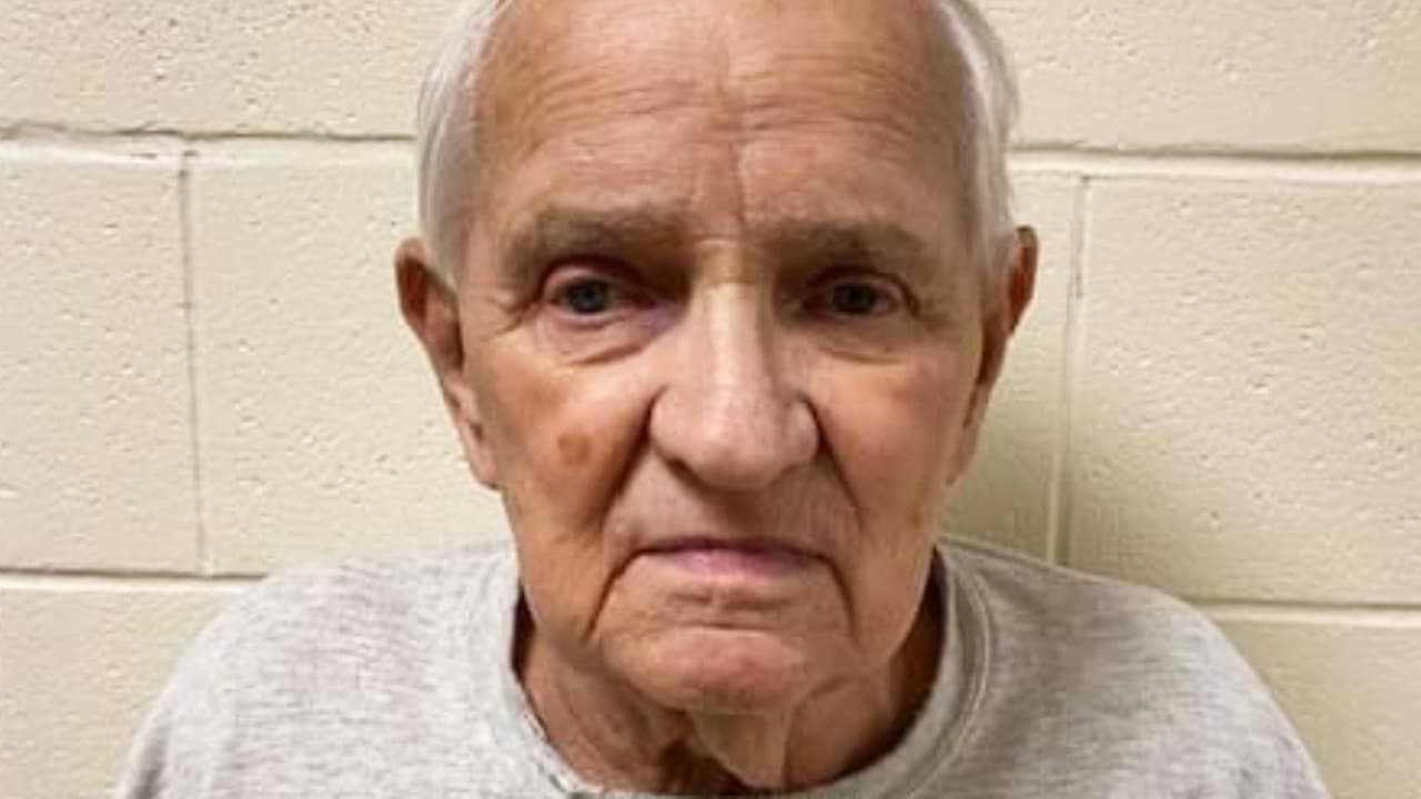 Acusan a un anciano de Pensilvania de matar a su esposa tras una discusión sobre el cuidado de su gato