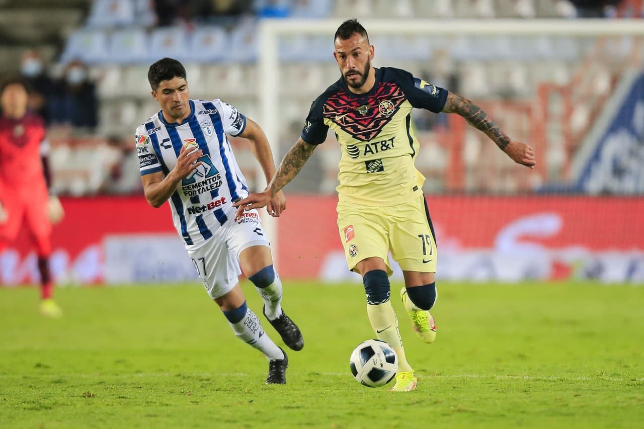 Pachuca no logra aguantar la ventaja y los Tuzos y las Águilas empatan 1-1 en el Estadio Miguel Hidalgo.