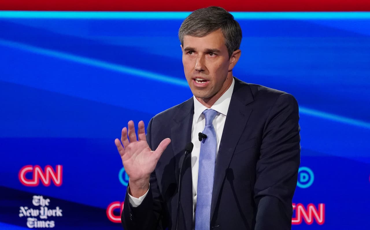 Atacar a Warren fue una estrategia calculada para algunos y un globo de ensayo para aspirantes como 
<a href="https://www.univision.com/temas/beto-orourke">Beto O'Rourke</a> y la senadora 
<a href="https://www.univision.com/temas/amy-klobuchar">Amy Klobuchar</a>, que no consiguen despegar en las encuestas y buscan como sea marcar un contraste con otras figuras en su partido.