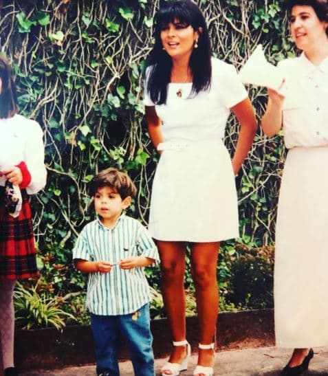 "Mi endometriosis se declaró muy agresiva justo cuando nació José Eduardo, el doctor me decía que no sabía cómo había nacido con la 
<b>endometriosis tan severa que yo tenía</b>", detalló en 'Sin secretos con Dacia'. 
<br>