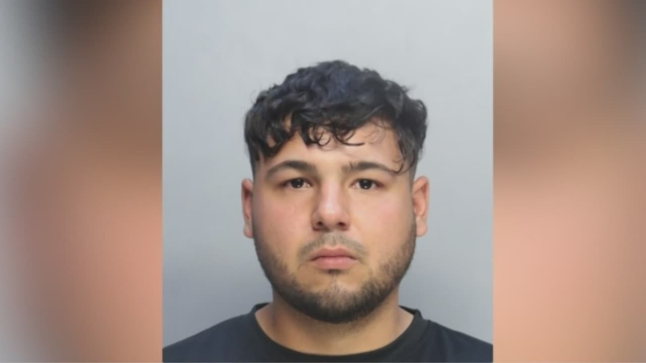 Arrestan a hombre acusado de mostrar sus partes íntimas a un agente encubierto en parque de Hialeah