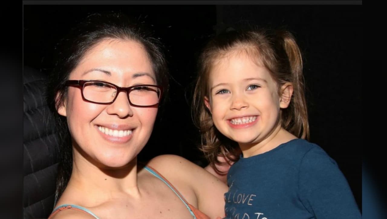 "Las memorias ayudan a sanar": recuerdan en NYC a la hija y el amigo de la actriz atropellada en Nueva York