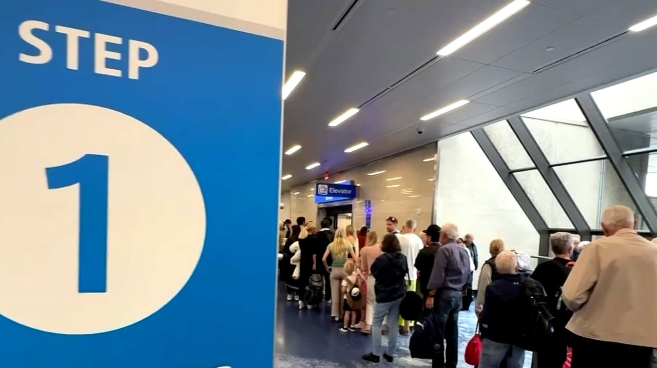 Aeropuertos de Miami y Fort Lauderdale presentan largas filas y retrasos