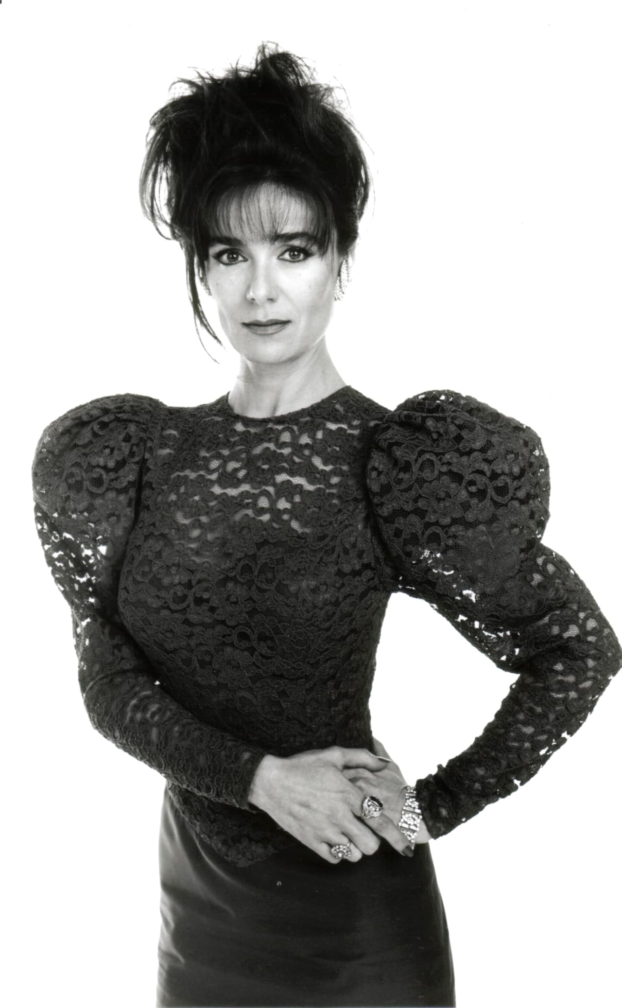 Gracias a su participación en 'Los parientes pobres', Nuria Bages ganó el Premio de Cronistas del Espectáculo en Argentina, esto en la categoría de mejor actriz.