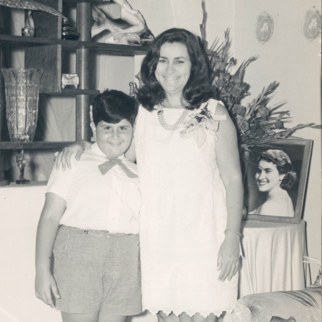 "Siempre recordando a mi mamá María que nunca la olvidaré y siempre estuvo guiándome a mi lado", comentó el conductor al dedicarle un mensaje en mayo del año pasado.