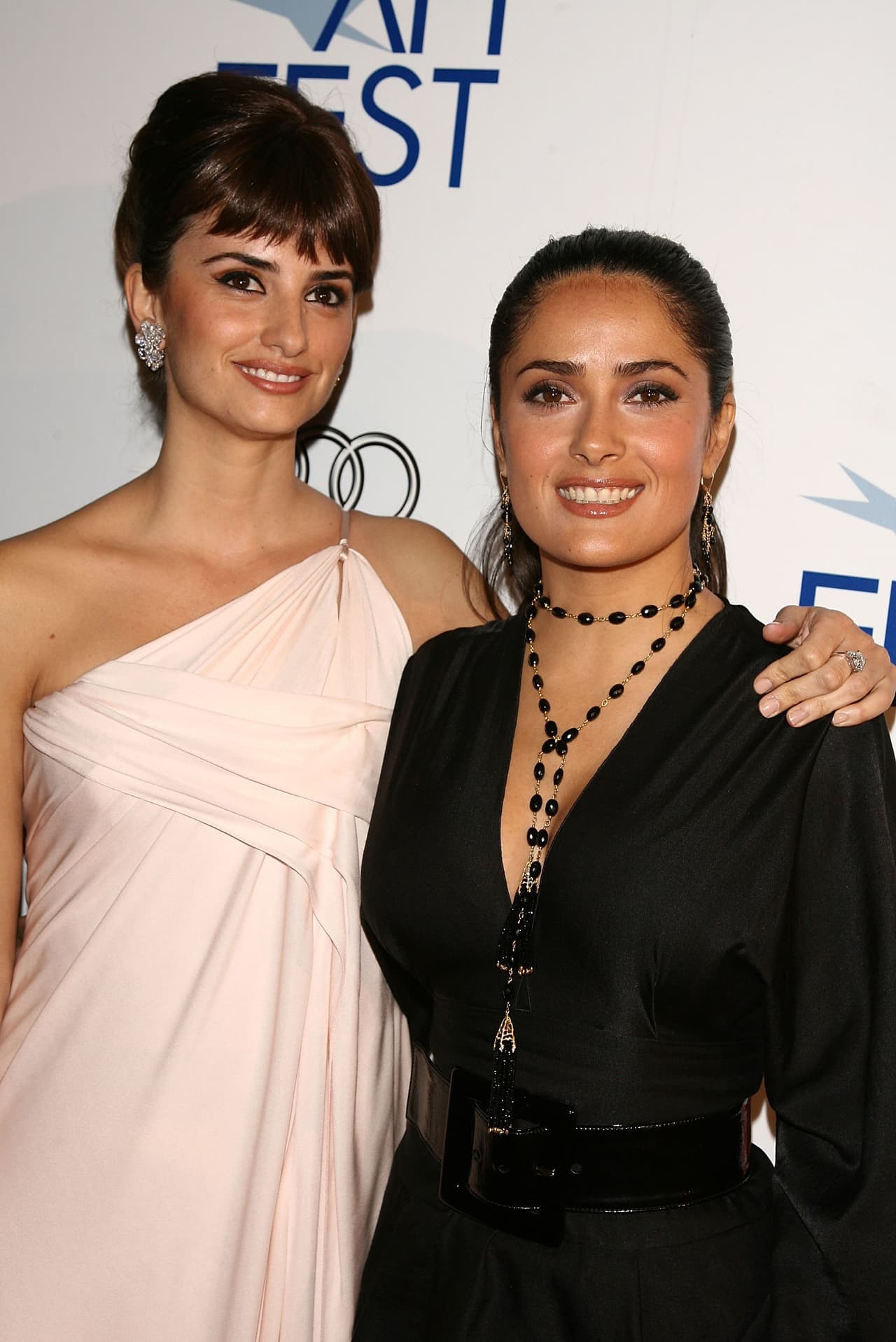 Salma Hayek lleva años planeando una 'venganza' contra Penélope Cruz 