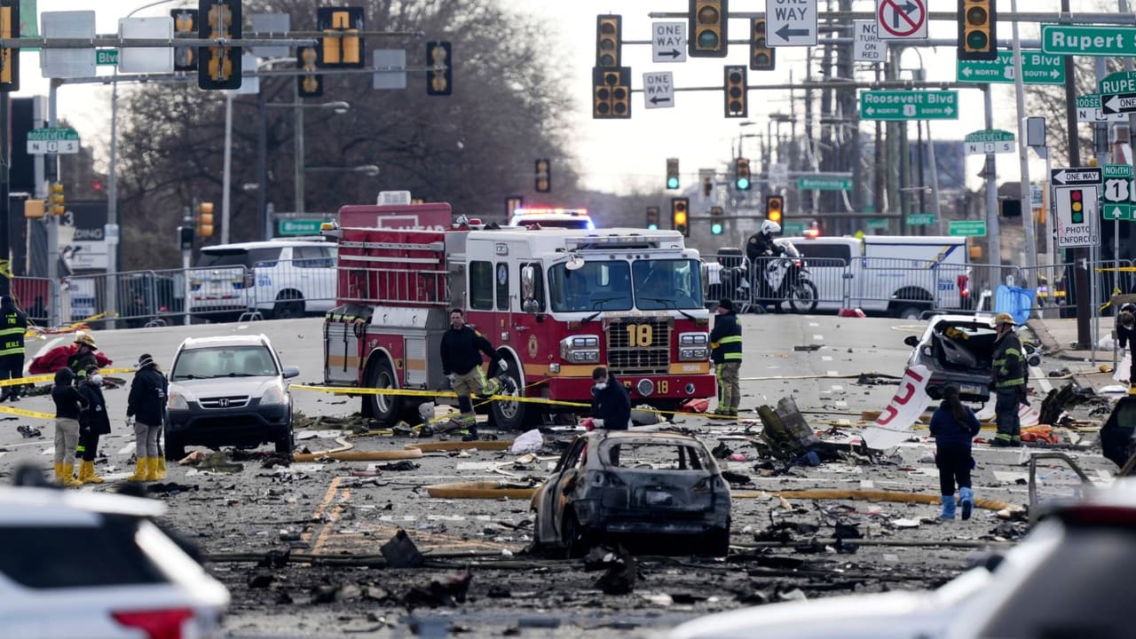 NTSB busca desesperadamente la evidencia que revelaría que pasó antes del choque de una avioneta en Filadelfia