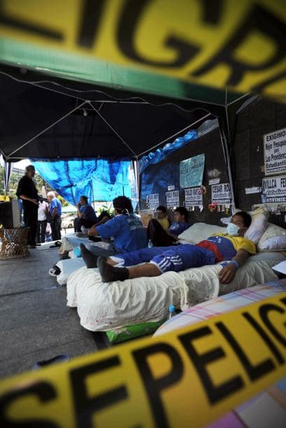 Los manifestantes exigen al gobierno que "sincere el presupuesto, que no cambia desde 2006, de acuerdo a las necesidades de cada universidad", señaló por su parte Alirio Arroyo, en huelga desde hace 12 días.