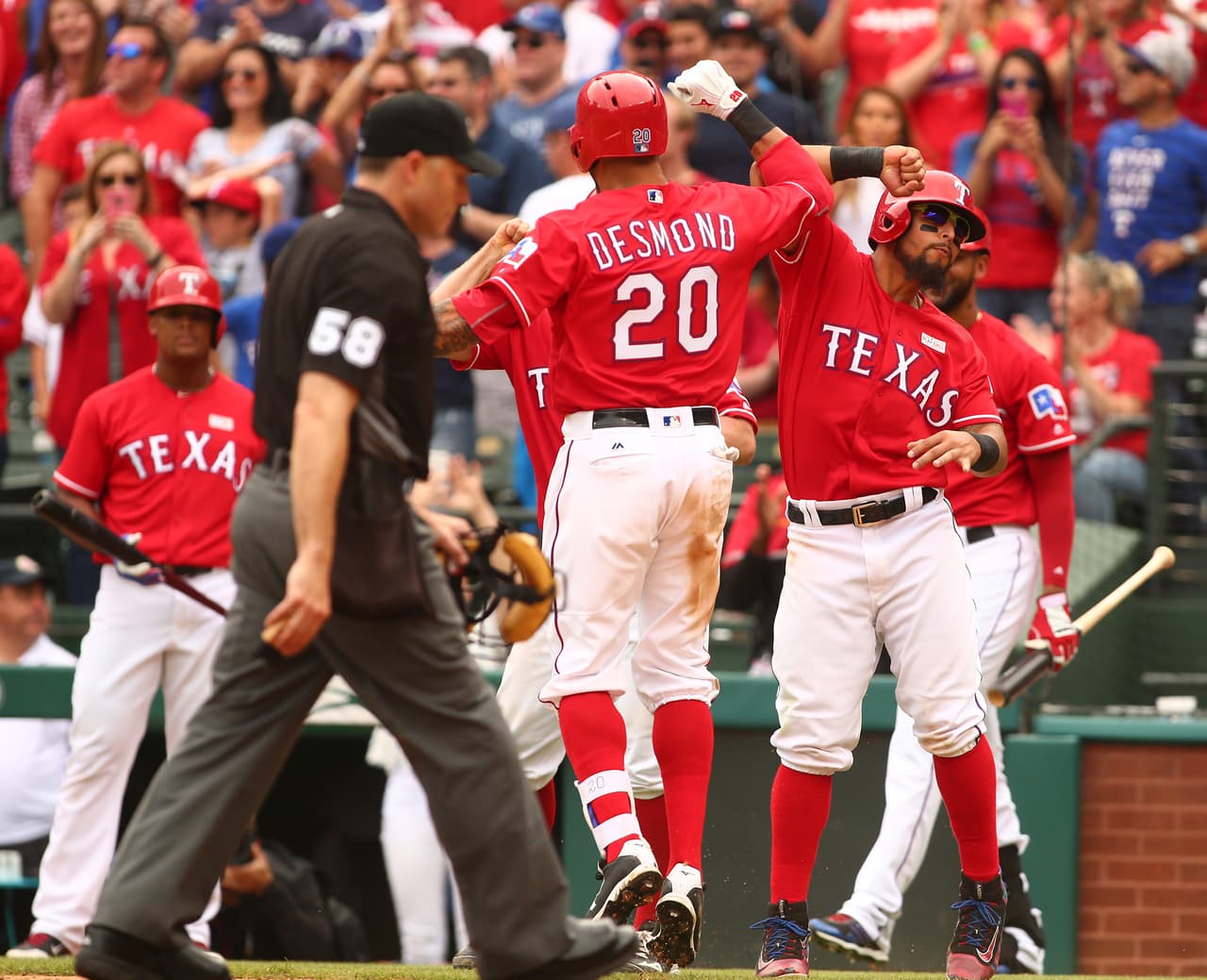 Finalmente, tras el altercado, Texas ganó 7 a 6 a Toronto. Ambos jugadores podrían ser multados y suspendidos