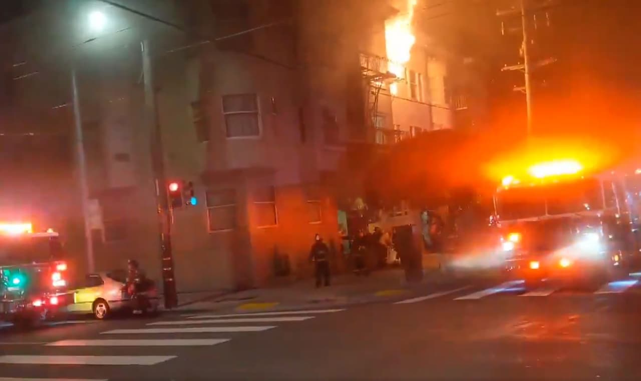 Incendio en San Francisco deja al menos 20 desplazados