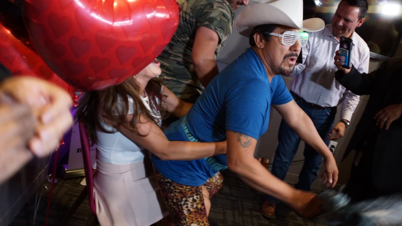 La Bronca cumplió años y se armó una fiesta en la cabina del Free-guey show.