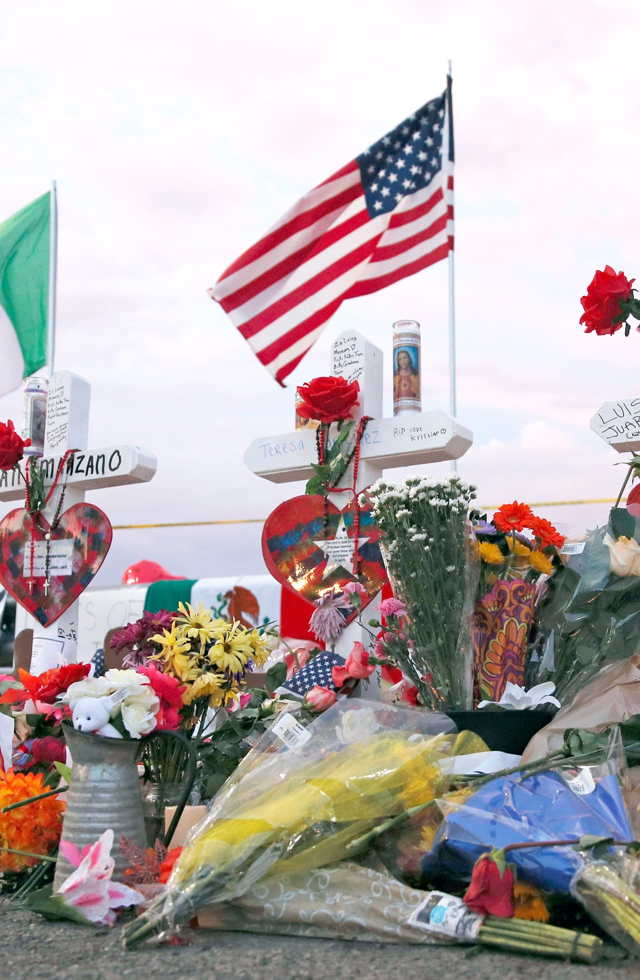 Teresa Sánchez de Freitas tenía 82 años. Estaba de visita desde México cuando fue sorprendida por el tiroteo.