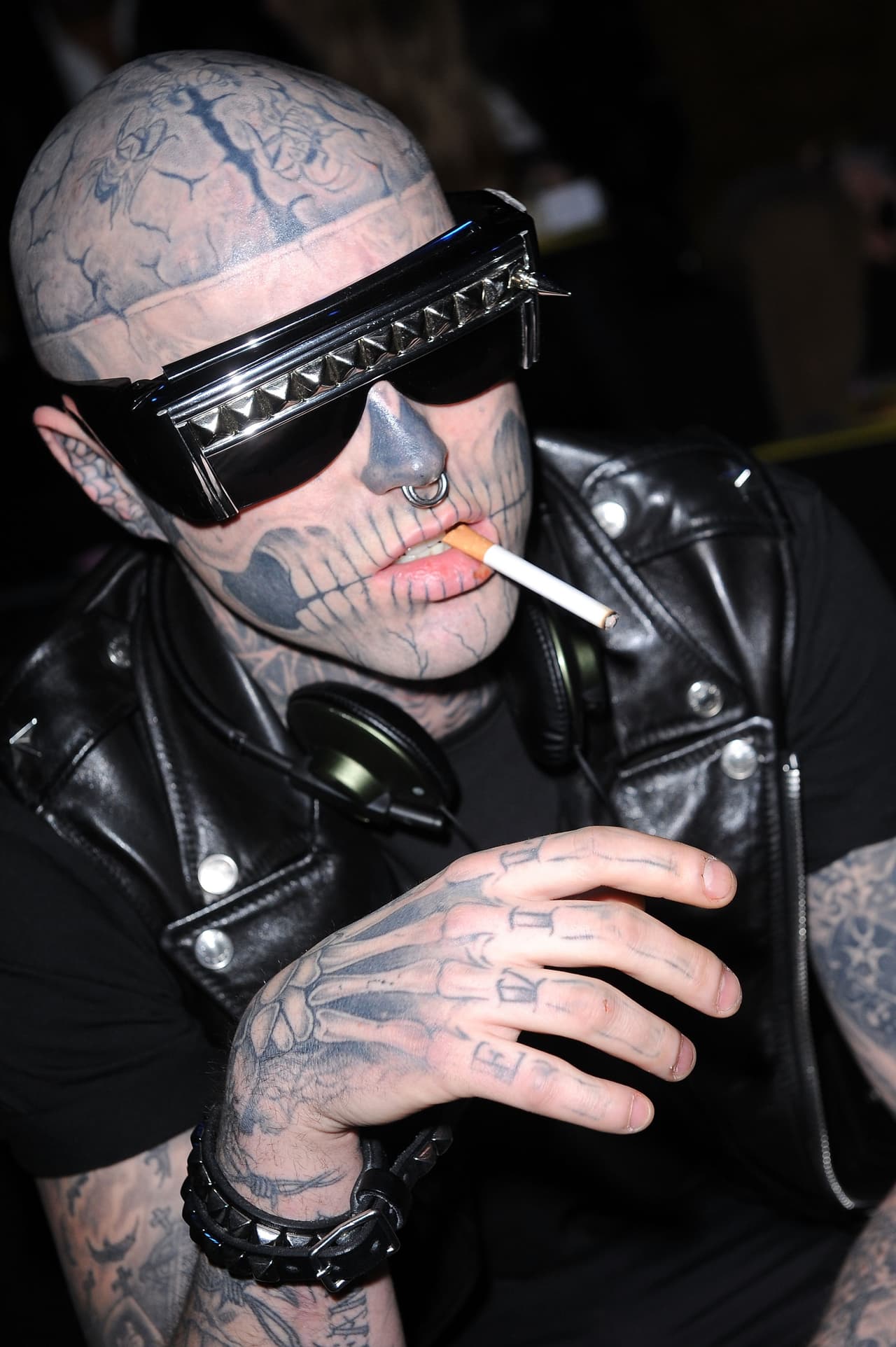 Recientemente Genest colaboró junto una empresa de autoservicio para ayudar a los jóvenes en situación de calle.