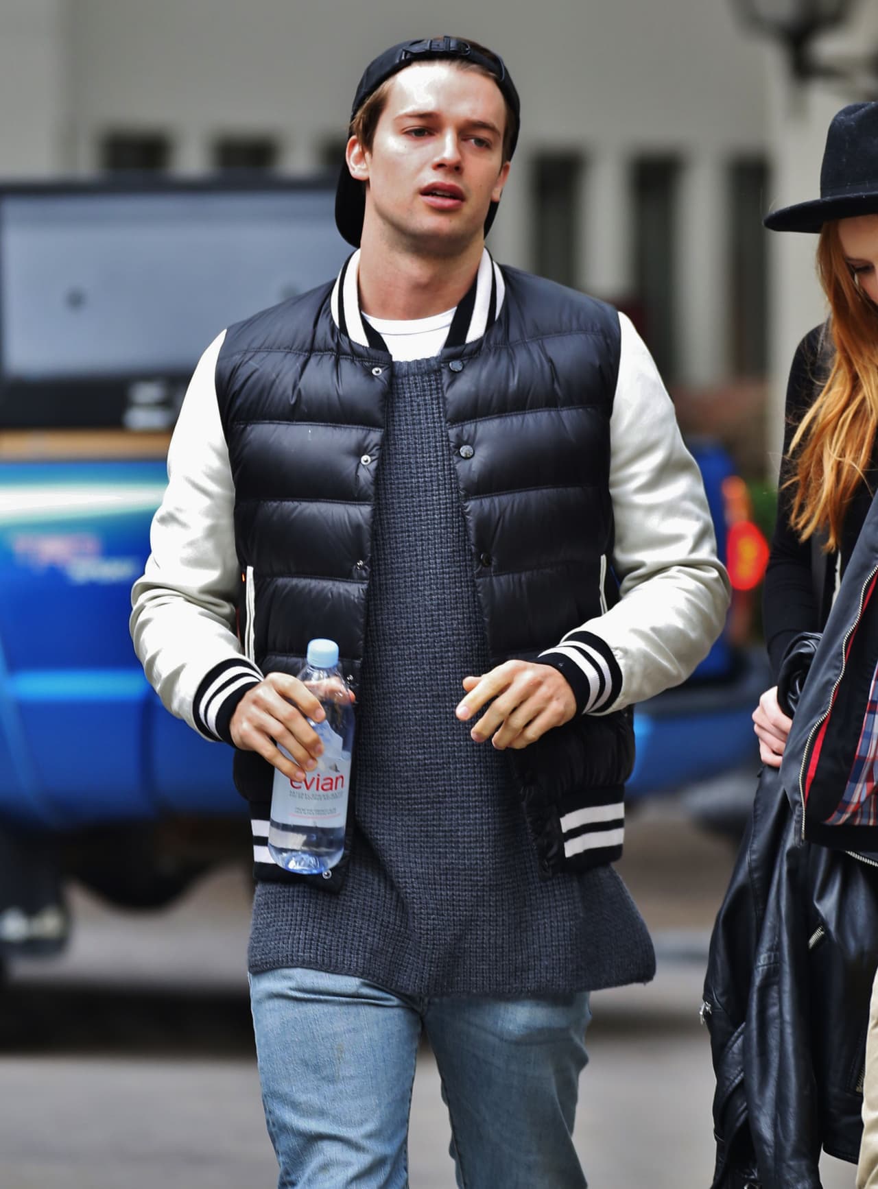 Tenemos que reconocer que Patrick Schwarzenegger es bastante galán.
