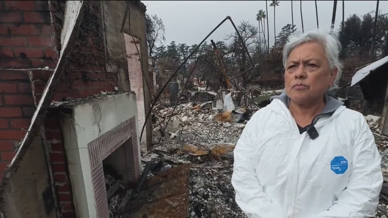 Un mes después de los incendios en Los Ángeles: madre hispana lucha por reconstruir su vida