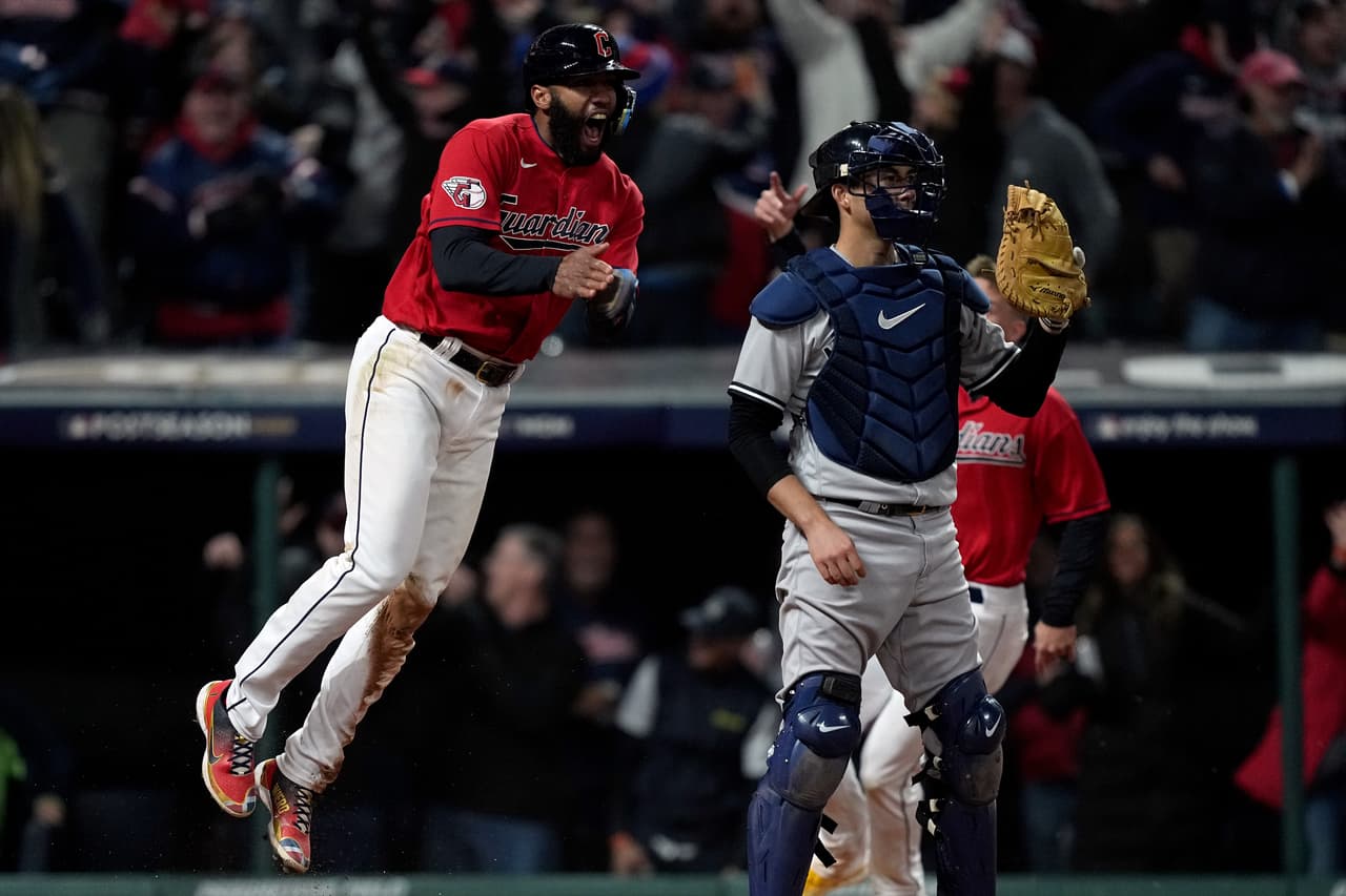 MLB Playoffs: Guardians vence a Yankees y están a un triunfo de avanzar
