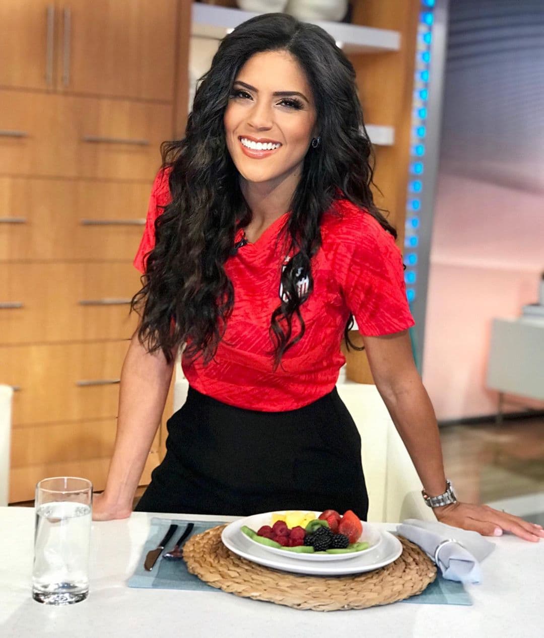 Hace más de cuatro años, Francisca Lachapel llegó a Despierta América decidida a ganarse a la audiencia hispana. Su actitud sencilla, cómica y empática con los televidentes fue factor para que la recién coronada como reina de Nuestra Belleza Latina se instalara en el corazón del público del show matutino.