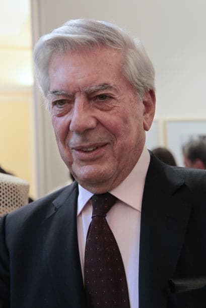 "No pensaba ni siquiera que estaba entre los candidatos", dijo por su parte el escritor desde Nueva York a la radio colombiana RCN, en su primera reacción pública después del anuncio de la Academia sueca.