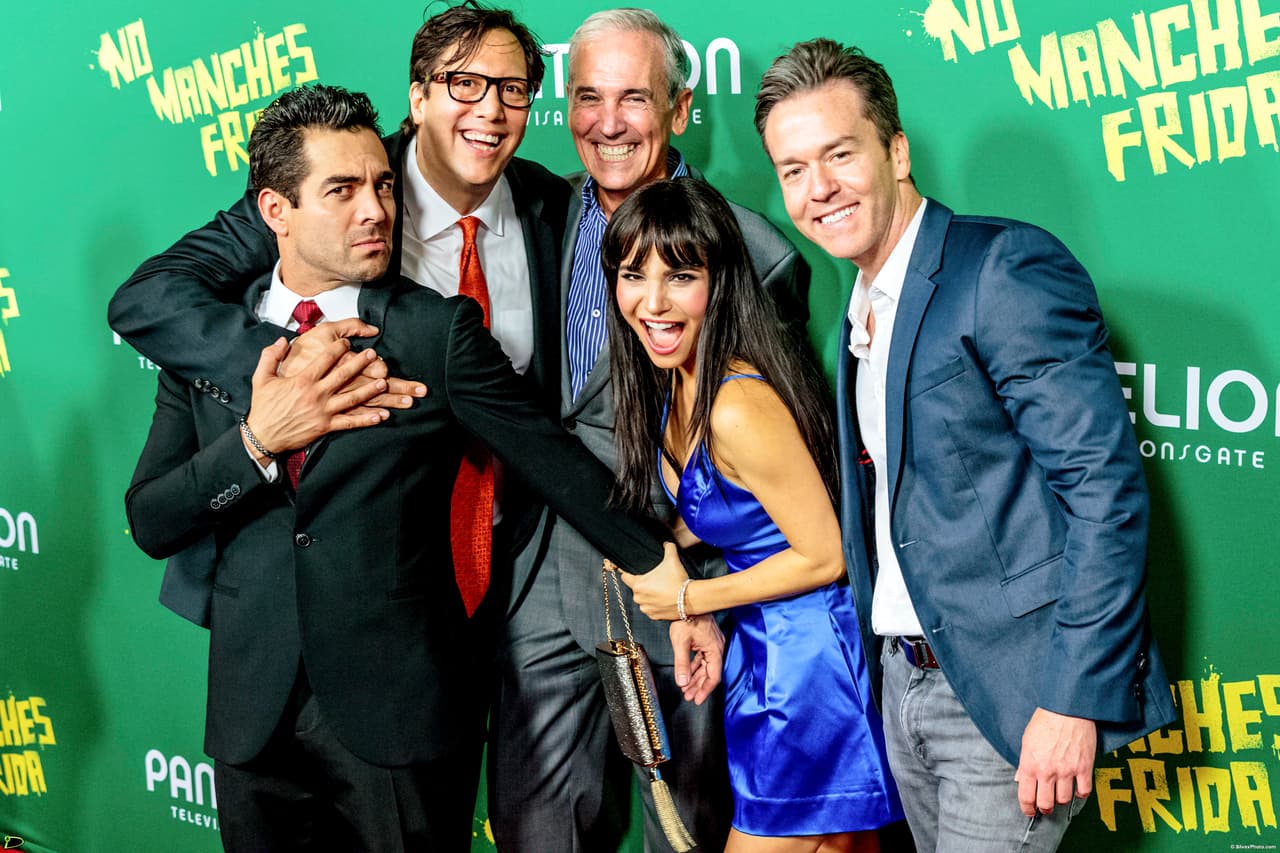 La película es una comedia protagonizada por Omar Chaparro, Martha Higareda y Adal Ramones.