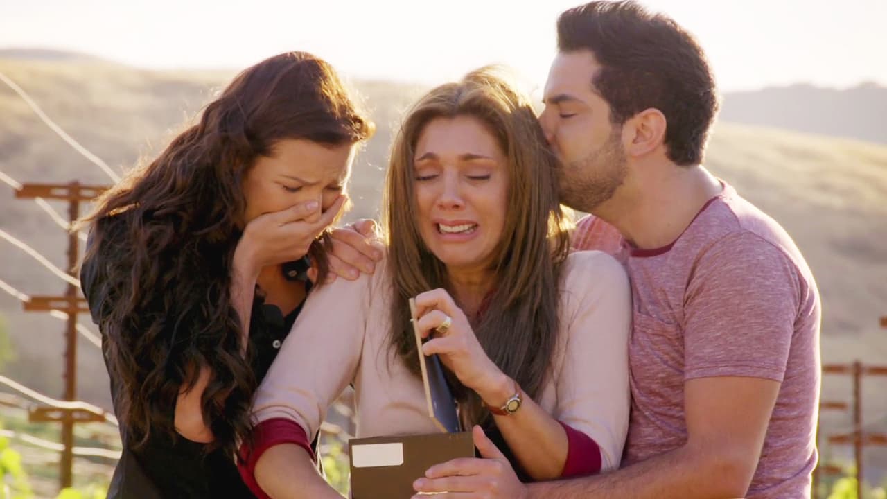 De acuerdo con el portal 
<i>People en Español</i>, la actriz quedó fascinada por su historia, pues "es un personaje precioso y supercompleto”. Agregó para el mismo sitio que el ritmo de la telenovela fue pesado, pero quedó contenta con el profesionalismo de toda la producción.