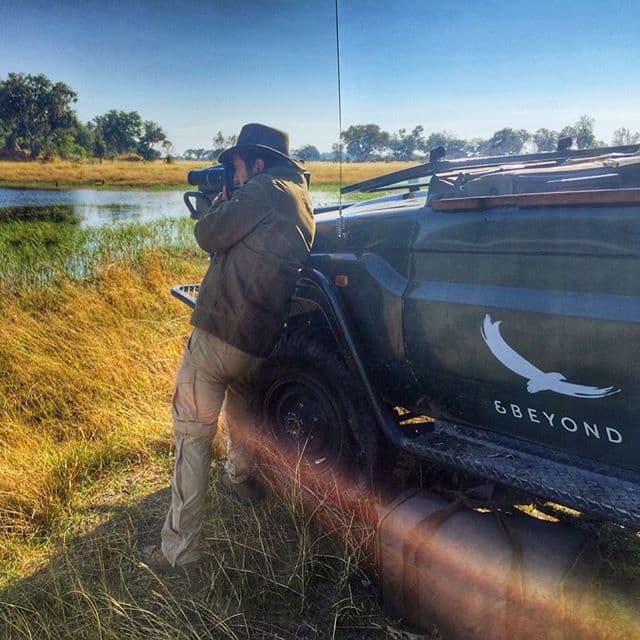 Mauricio tomando algunas fotos.