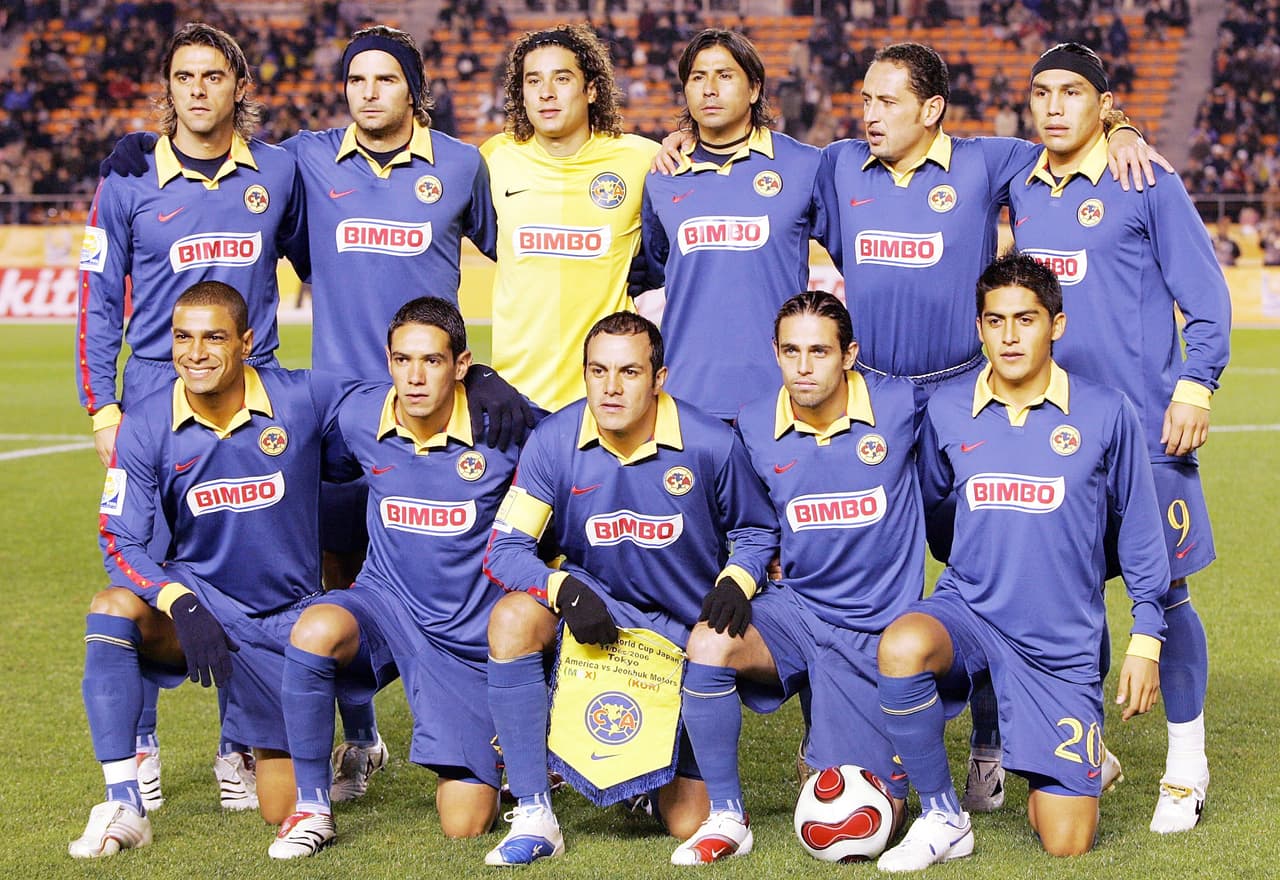 El América de 2006 tenía una predominancia de mexicanos, pero en su equipo había refuerzos internacionales de alto nivel como el del argentino Claudio López y el paraguayo Salvador Cabañas.