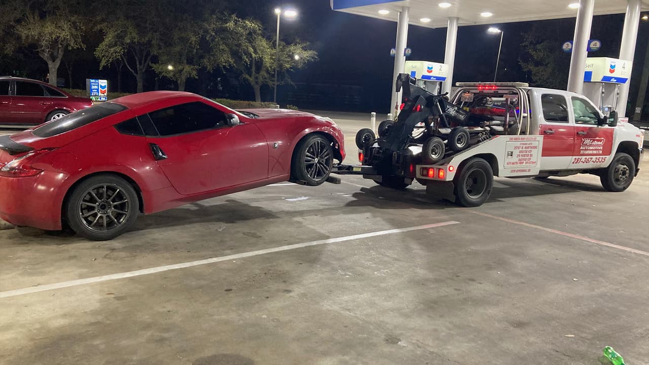 Diferentes agencias de seguridad han participado en este operativo para llevar a cabo los arrestos y las incautaciones de los vehículos.