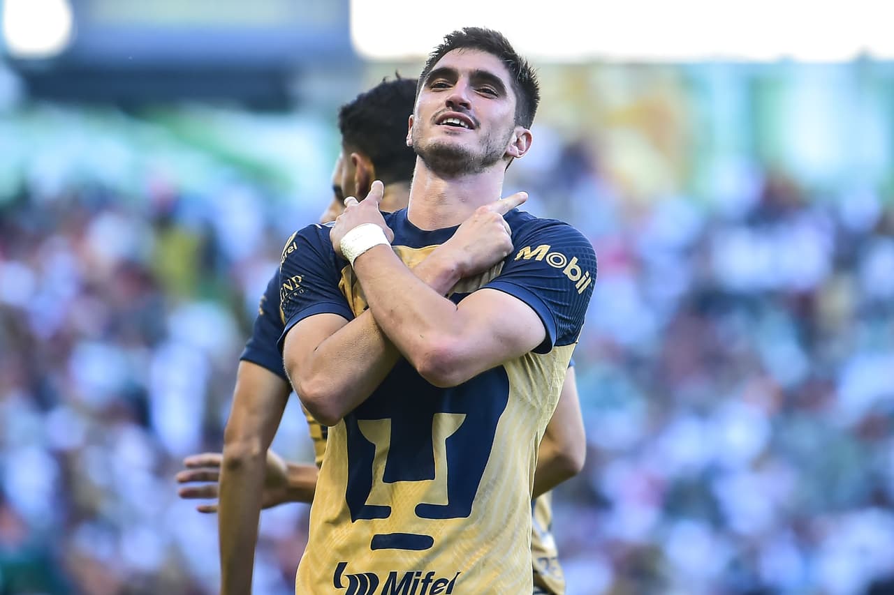 Los descuidos en la recta final del primer tiempo se quedaron cerca de convertirse en goles de Pumas. Los del Pedregal encontrarían el 0-2 sobre la hora con un frentazo de Gustavo Del Prete, quien se estrenó como goleador en la liga.