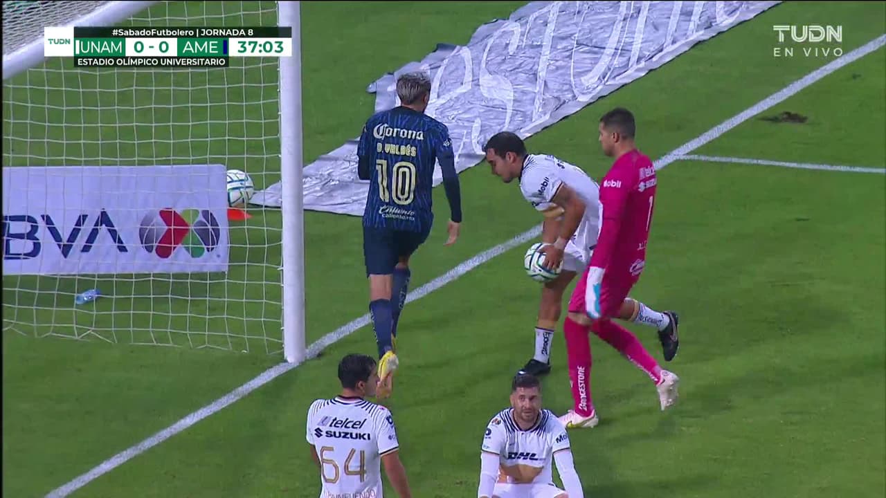 ¡GOL!  anota para América. Diego Valdés