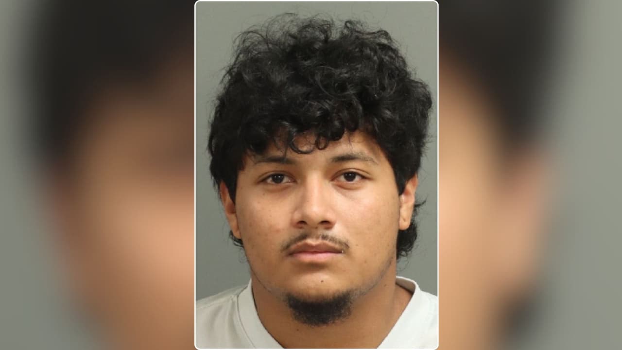 Padrastro es acusado de homicidio tras dejar sin supervisión a un bebé de 14 meses en una bañera