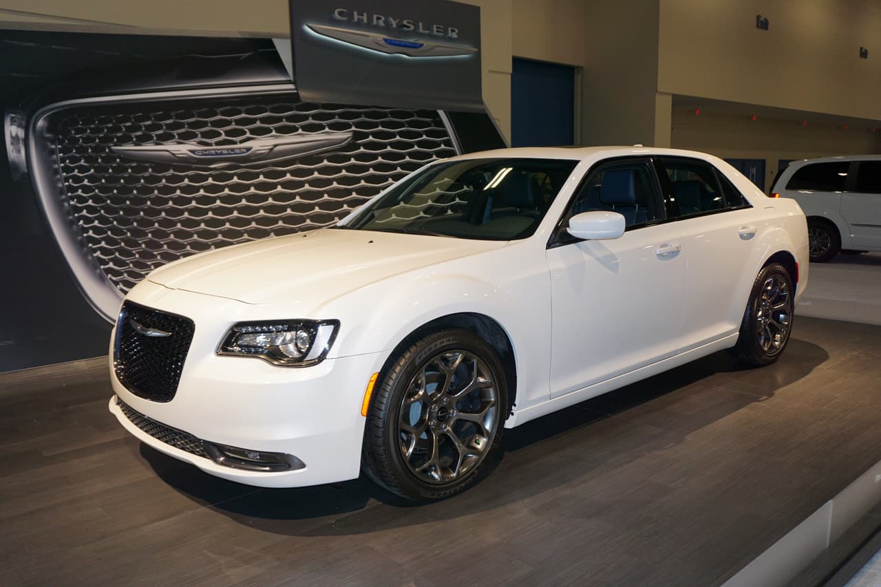 El señorial Chrysler 300 retorna una vez más al Auto Show de Miami