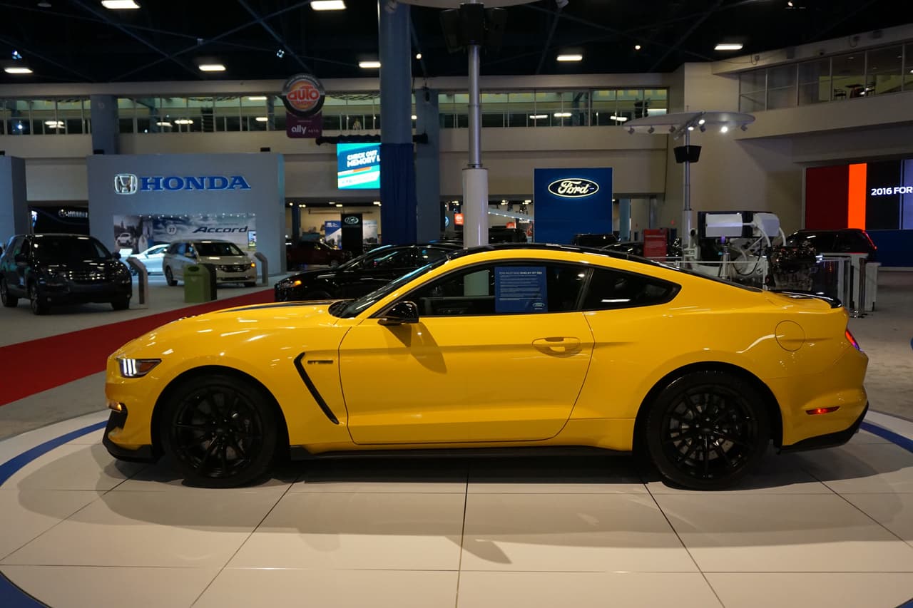 La leyenda continúa. Este es el nuevo Shelby GT350 2016 de Ford